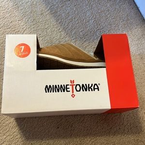 NEW minnetonka slippers